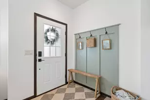 2574 Vierling Dr E, Shakopee, MN 55379 - Photo 3