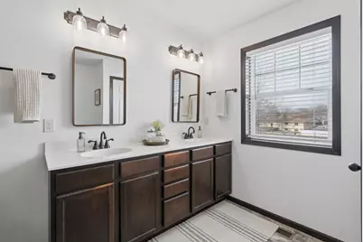 2574 Vierling Drive E, Shakopee, MN 55379 - Photo 21