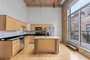 521 S 7th St, Minneapolis, MN 55415 - Photo 7