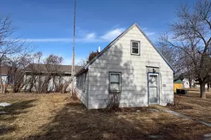 301 State St, Tyler, MN 56178 - Photo 17