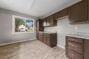 322 E Vine St, Mankato, MN 56001 - Photo 9