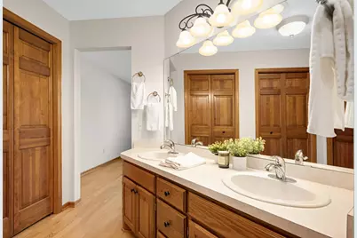 2817 Jordan Drive, Woodbury, MN 55125 - Photo 19