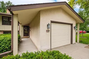 3308 Roosevelt Ct NE, Saint Anthony, MN 55418 - Photo 7