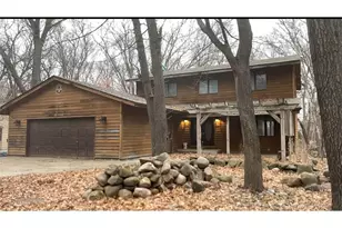 939 Lois Ln, Circle Pines, MN 55014 - Photo 1