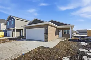 3740 33rd St S, Moorhead, MN 56560 - Photo 1