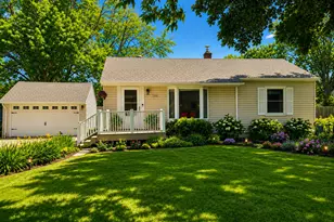 2966 Simpson St, Roseville, MN 55113 - Photo 1