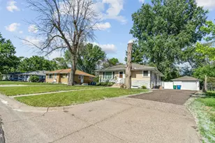 5006 Zenith Ave N, Brooklyn Center, MN 55429 - Photo 5