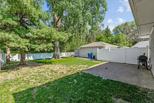 5006 Zenith Ave N, Brooklyn Center, MN 55429 - Photo 31