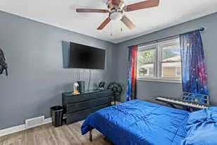 5006 Zenith Ave N, Brooklyn Center, MN 55429 - Photo 21