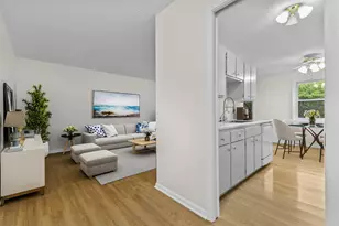 10113 W 34th St, Hopkins, MN 55305 - Photo 3