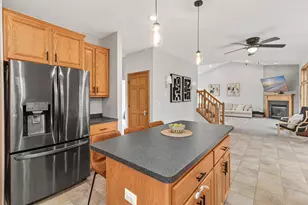 10913 Dunkirk St NE, Blaine, MN 55449 - Photo 13