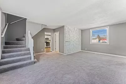 1041 Western Avenue N, Saint Paul, MN 55117 - Photo 15