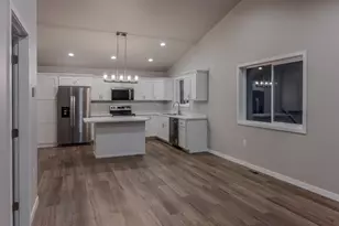 3246 36th Ave S, Moorhead, MN 56560 - Photo 9