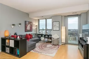 929 Portland Ave, Minneapolis, MN 55404 - Photo 1