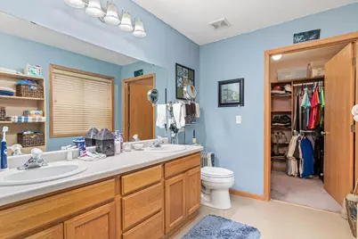 215 9th Avenue N, South Saint Paul, MN 55075 - Photo 21