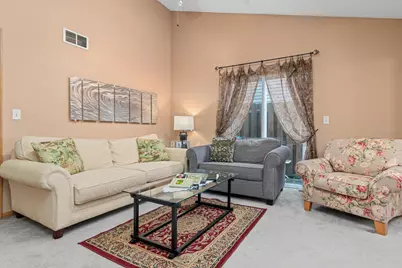 215 9th Avenue N, South Saint Paul, MN 55075 - Photo 3