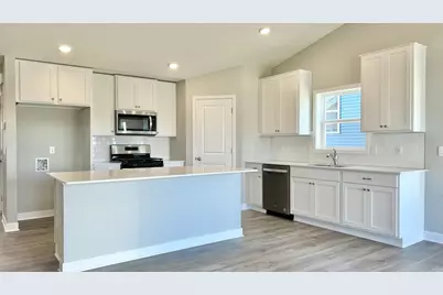 2260 Latour Drive, Shakopee, MN 55379 - Photo 3