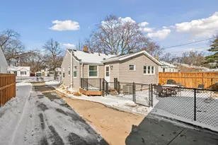 3221 Georgia Ave S, Saint Louis Park, MN 55426 - Photo 37