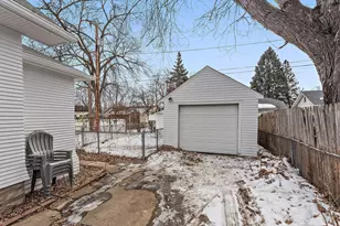 2034 Stillwater Ave E, Saint Paul, MN 55119 - Photo 25