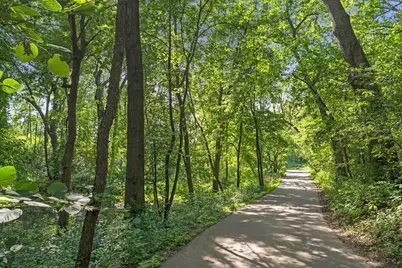 219 Morgan Avenue N, Minneapolis, MN 55405 - Photo 59