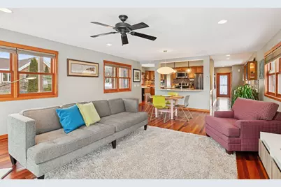 219 Morgan Avenue N, Minneapolis, MN 55405 - Photo 17