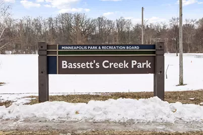 219 Morgan Avenue N, Minneapolis, MN 55405 - Photo 45