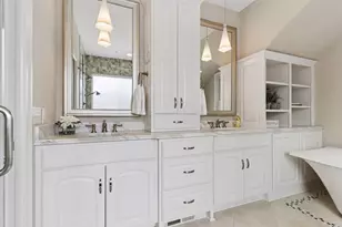 7801 W 95th St, Bloomington, MN 55438 - Photo 21