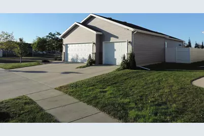 4797 Clock Tower Lane S, Fargo, ND 58104 - Photo 3