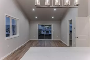 3234 36th Ave S, Moorhead, MN 56560 - Photo 9