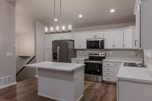 3234 36th Ave S, Moorhead, MN 56560 - Photo 5