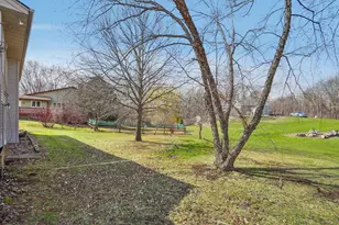 4467 Lynx Ct, Eagan, MN 55123 - Photo 37