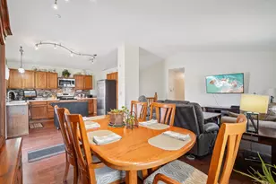 4467 Lynx Ct, Eagan, MN 55123 - Photo 15