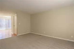 38 Winona St W, Saint Paul, MN 55107 - Photo 9