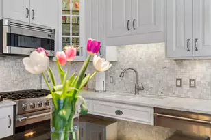 2017 Girard Ave S, Minneapolis, MN 55405 - Photo 29