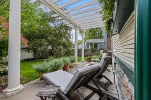 2017 Girard Ave S, Minneapolis, MN 55405 - Photo 71