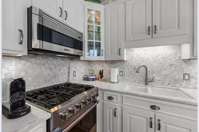 2017 Girard Avenue S, Minneapolis, MN 55405 - Photo 25