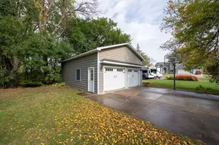 521 7th Ave NE, Waseca, MN 56093 - Photo 25
