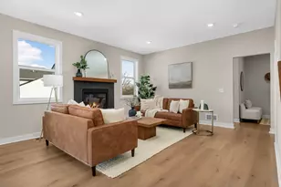 2164 Eustis St, Roseville, MN 55113 - Photo 5