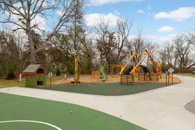 2164 Eustis Street, Roseville, MN 55113 - Photo 45