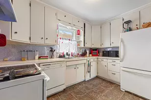 118 1st St SW, Faribault, MN 55021 - Photo 11