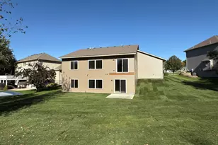 2804 Oaklawn Dr, Northfield, MN 55057 - Photo 5