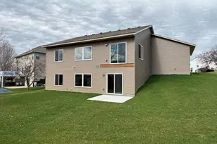 2804 Oaklawn Dr, Northfield, MN 55057 - Photo 5