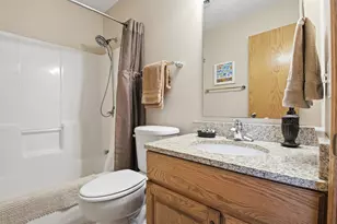 2536 7th Ave SE, Willmar, MN 56201 - Photo 17