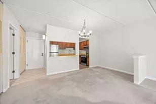 10411 Cedar Lake Rd, Minnetonka, MN 55305 - Photo 13