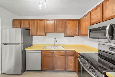 10411 Cedar Lake Road #213, Minnetonka, MN 55305 - Photo 15