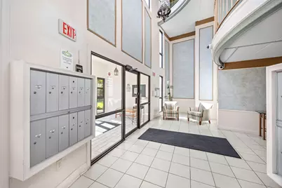 10411 Cedar Lake Road #213, Minnetonka, MN 55305 - Photo 5