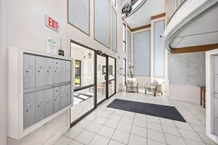 10411 Cedar Lake Rd, Minnetonka, MN 55305 - Photo 5