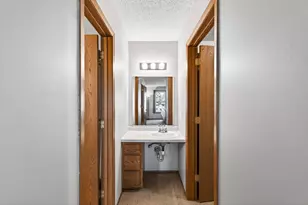 1046 E Travelers Trail, Burnsville, MN 55337 - Photo 21