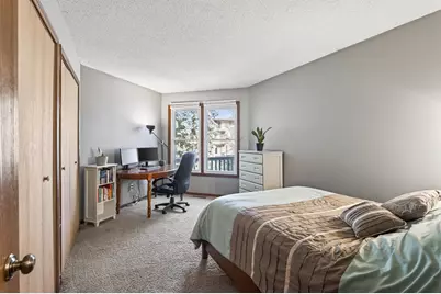 1046 E Travelers Trail #39, Burnsville, MN 55337 - Photo 15