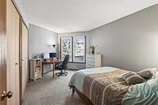 1046 E Travelers Trail, Burnsville, MN 55337 - Photo 15